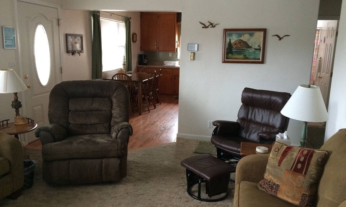 Morro Bay House | Cozy Home Away from Home
