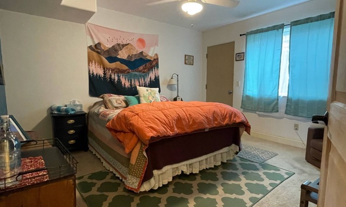 Cayucos House | Private Bedroom and Bathroom
