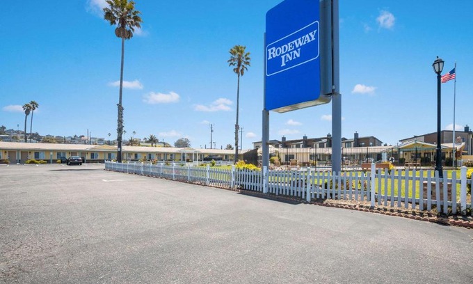 Morro Bay Hotel | Rodeway Inn at Morro Bay