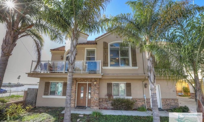 Downtown Condo | Spacious Downtown Pismo Beach Condo