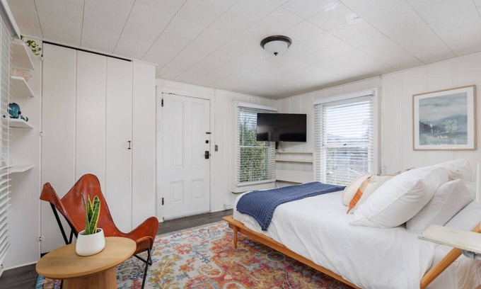 Avila Beach Apartment | The Pine House - Pet Friendly