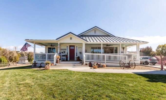 Paso Robles Other | The Roblar Inn ~Wine Country~Hot Tub~Accessible