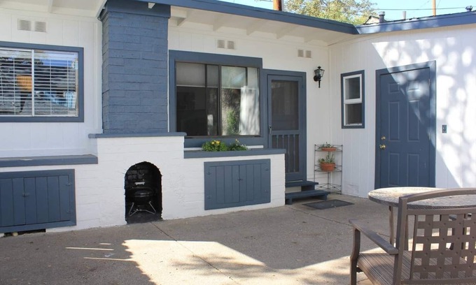 Paso Robles House | Vine Street Guest House is a Cozy Getaway! Minutes to Downtown!