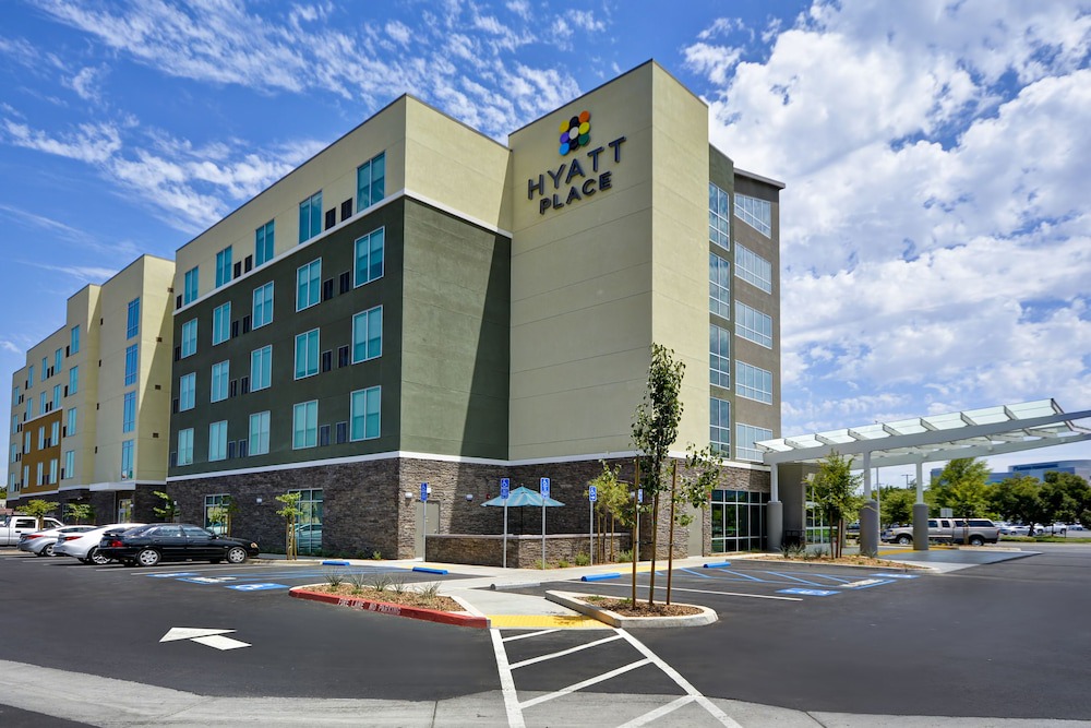 Raisin Hotel | Hyatt Place Fresno