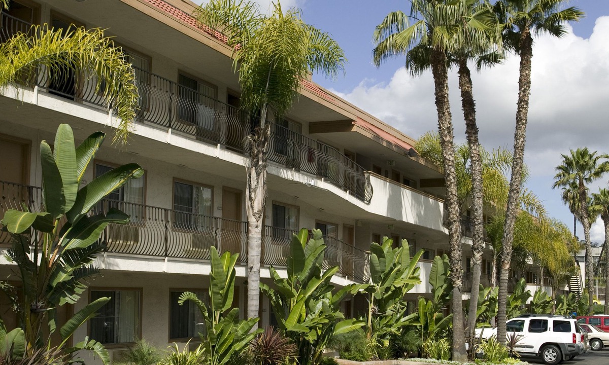 Mission Valley West Hotel | Days Inn by Wyndham San Diego Hotel Circle