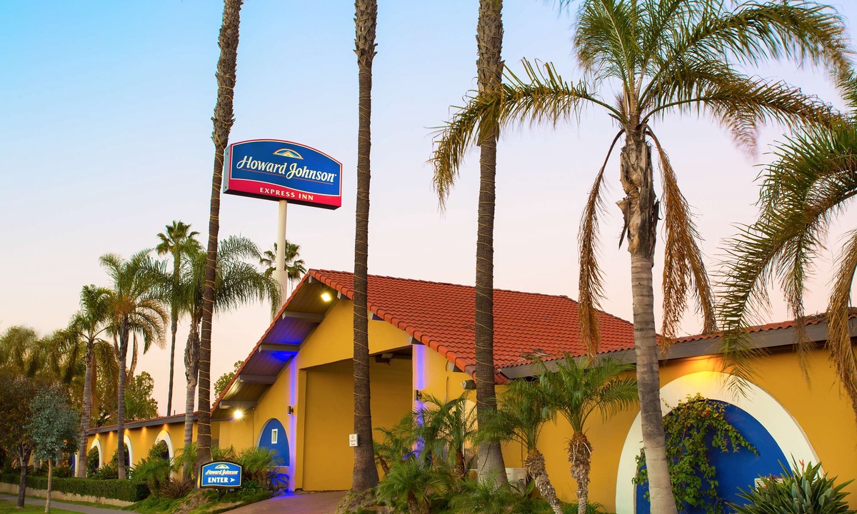 National City Hotel | Howard Johnson by Wyndham National City/San Diego South