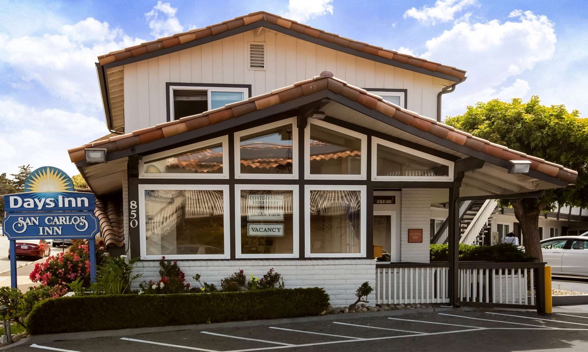 Munras Avenue Hotel | Days Inn by Wyndham Monterey Downtown