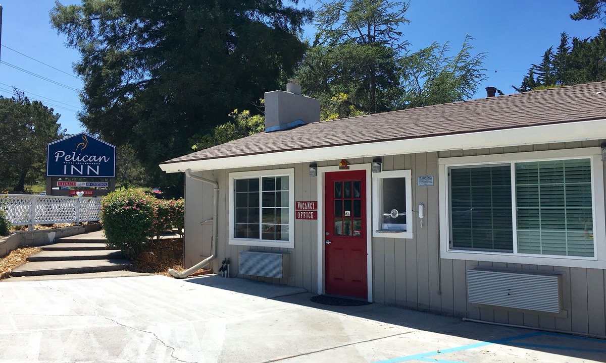 Munras Avenue Hotel | Pelican Inn Monterey