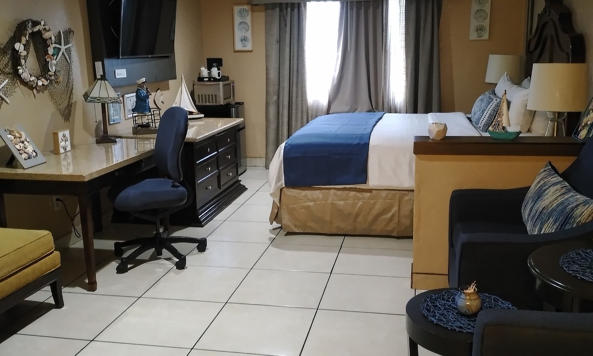 Tijuana River Valley House | Beautiful, Single King Bed Suite. Amentities & Complimentary Breakfast Included!