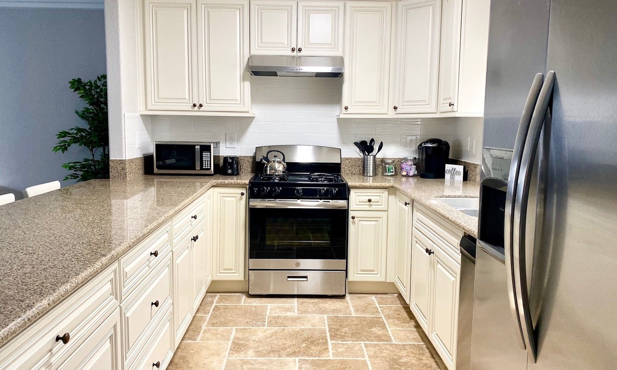 Placentia House | ☆NEW☆Luxuriously Modern Disneyland Getaway 4BR/3BA