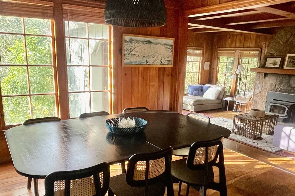 Penngrove Cabin | Willow Farm Cabin & Farm Retreat - Beautiful 100 year old cabin on farm.