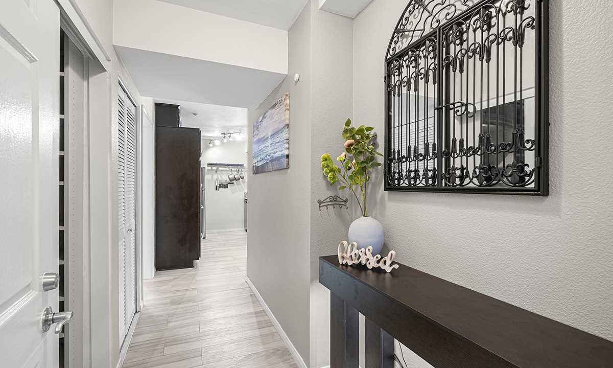 Porta D'italia Condo | Modern Stunner in Little Italy