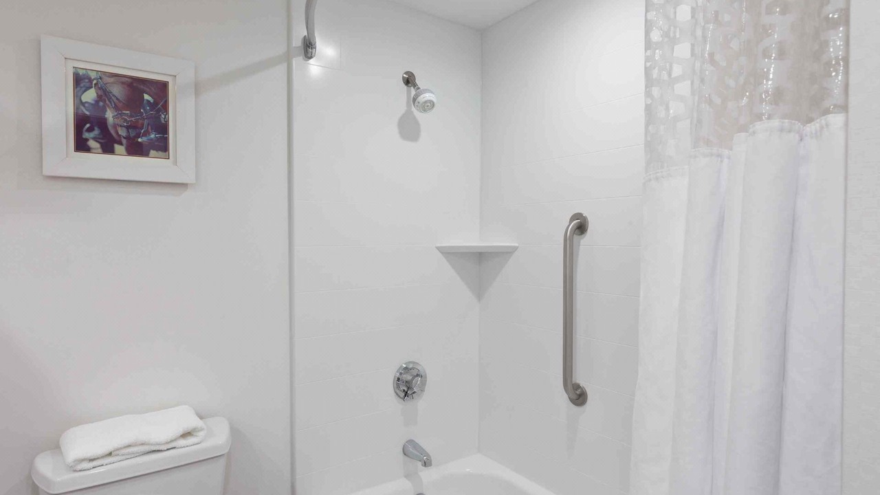 Photo of Bathroom in Arcadia