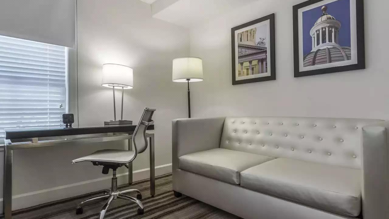 Photo of Livingroom in Downtown Sacramento