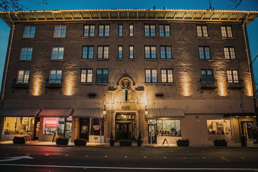 Photo of Buildings in Petaluma