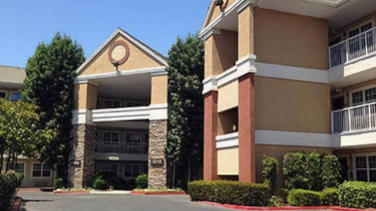 Photo of Buildings in Riviera - Westchester