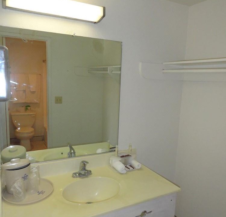 Photo of Bathroom in Blythe