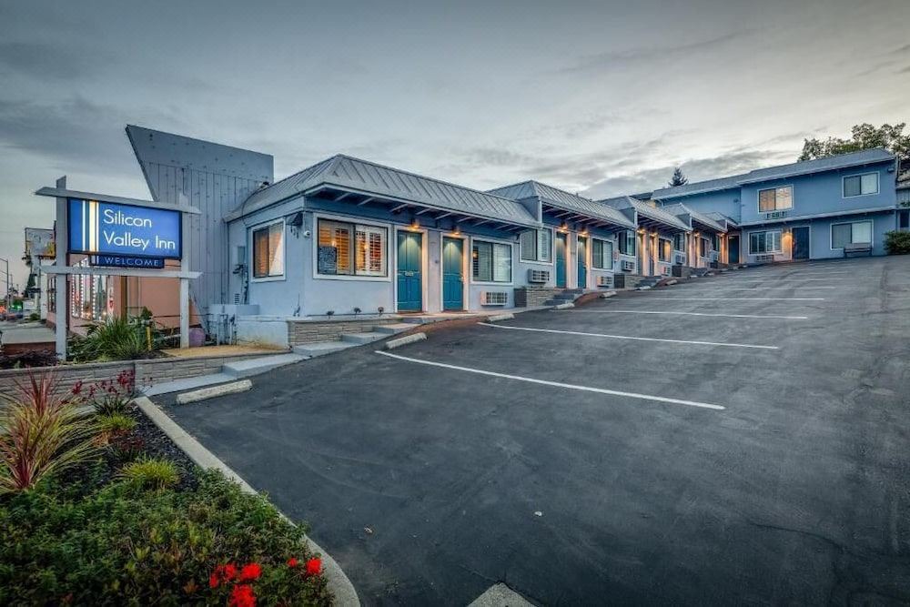 Photo of Buildings in Belmont