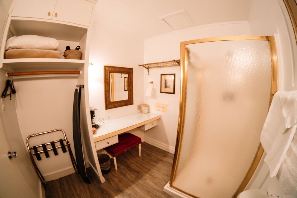 Photo of Bedroom in Fish Camp