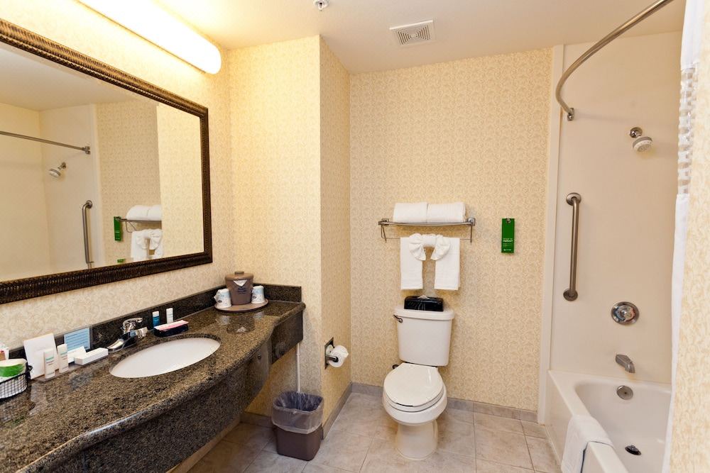 Photo of Bathroom in Arden-Arcade