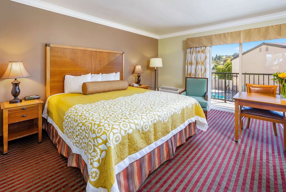 Photo of Bedroom in Arroyo Grande