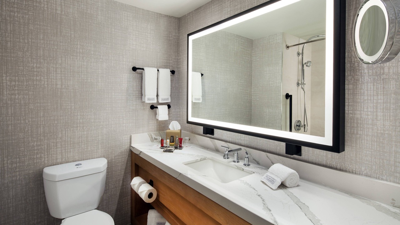Photo of Bathroom in Lantern District