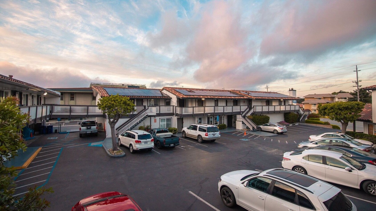 Photo of Patio Balcony in Munras Avenue
