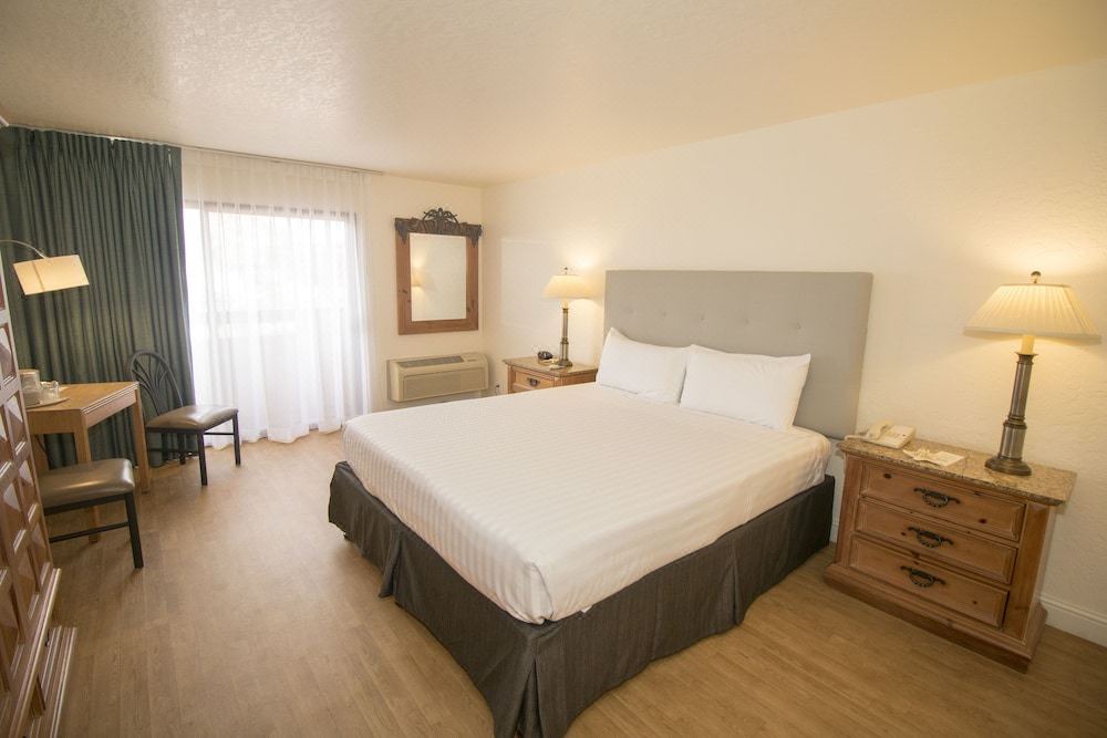 Photo of Bedroom in Morro Bay