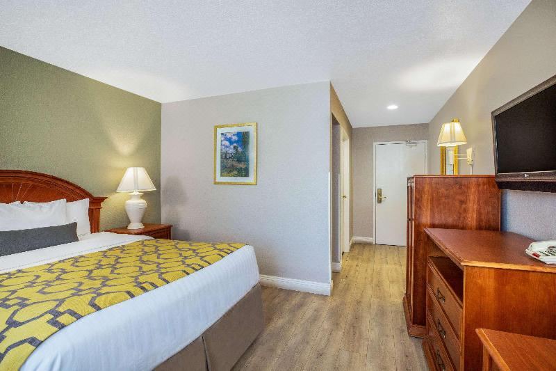Photo of Bedroom in Tehachapi