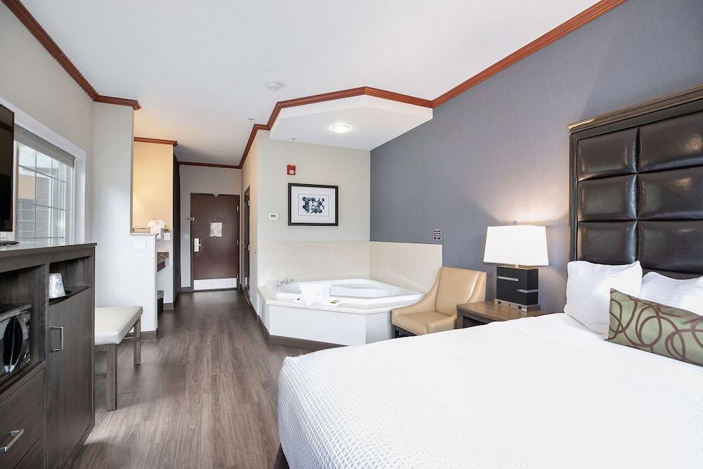 Photo of Bedroom in Bull Mountain
