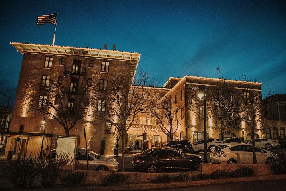 Photo of Buildings in Petaluma