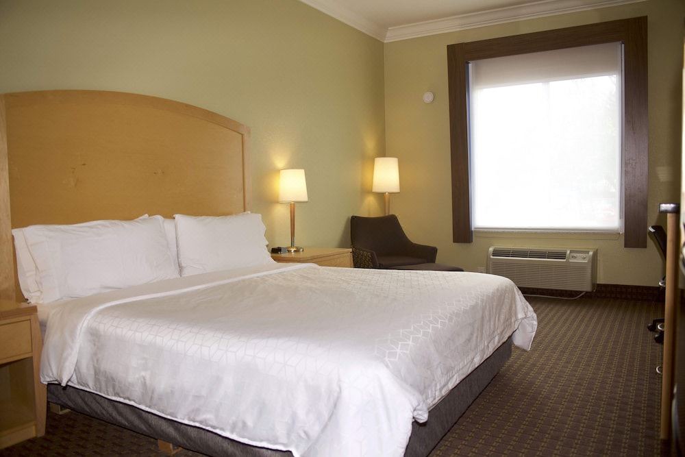 Photo of Bedroom in Nut Tree