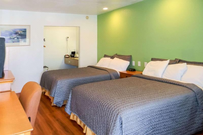 Photo of Bedroom in West Alameda