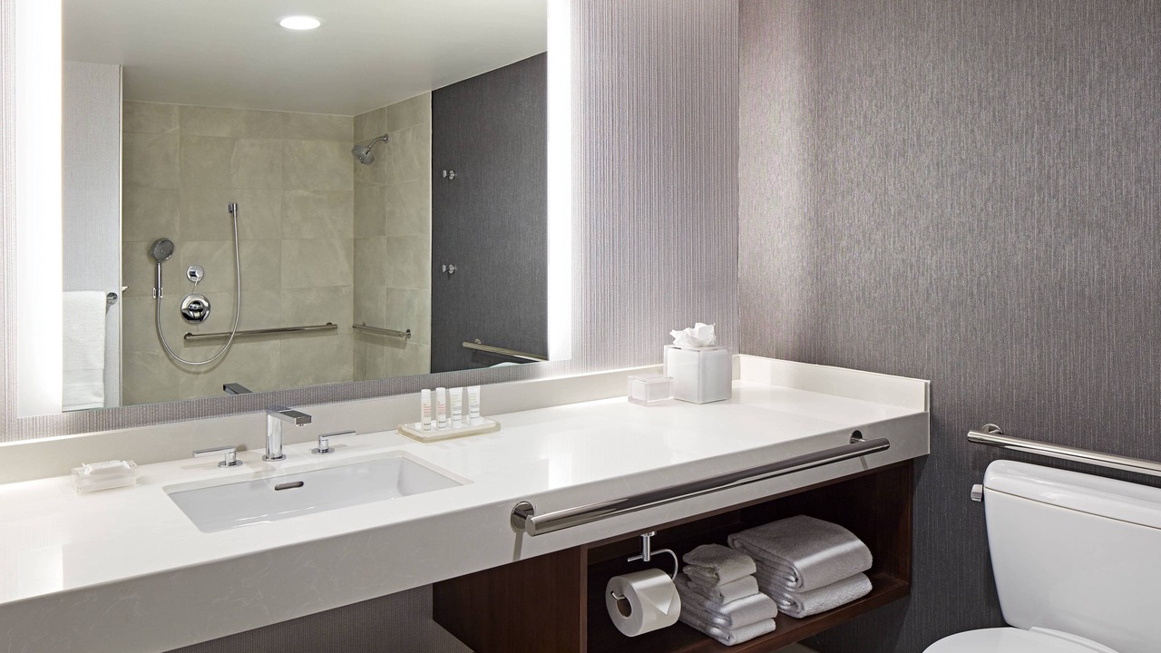 Photo of Bathroom in Central San Mateo