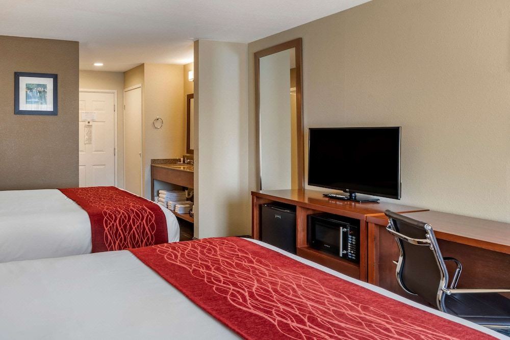 Photo of Bedroom in Roseburg