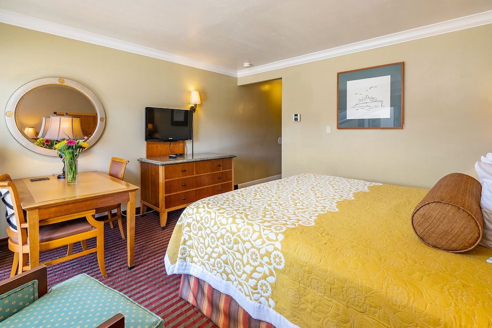 Photo of Bedroom in Arroyo Grande