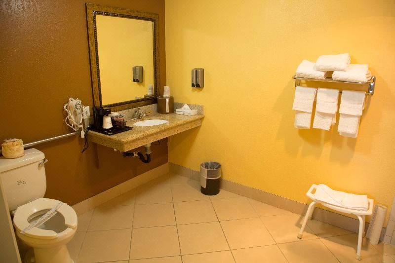 Photo of Bathroom in Mojave