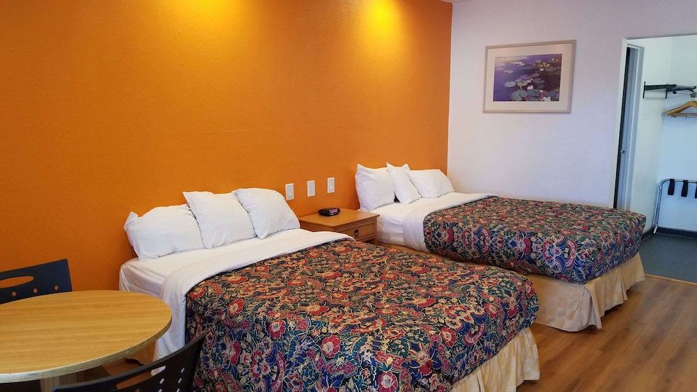 Photo of Bedroom in West Alameda