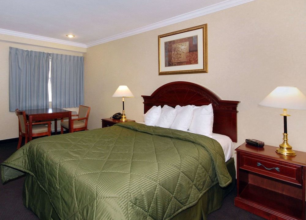 Photo of Bedroom in Monrovia