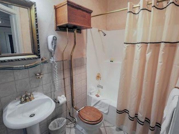 Photo of Bathroom in Pacific Terrace