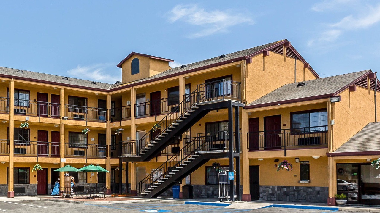 Photo of Buildings in Salinas