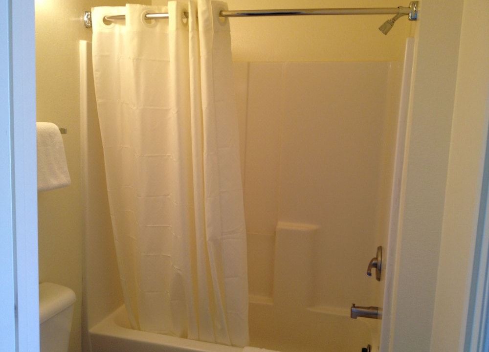 Photo of Bathroom in North Junior College Neighborhood Association