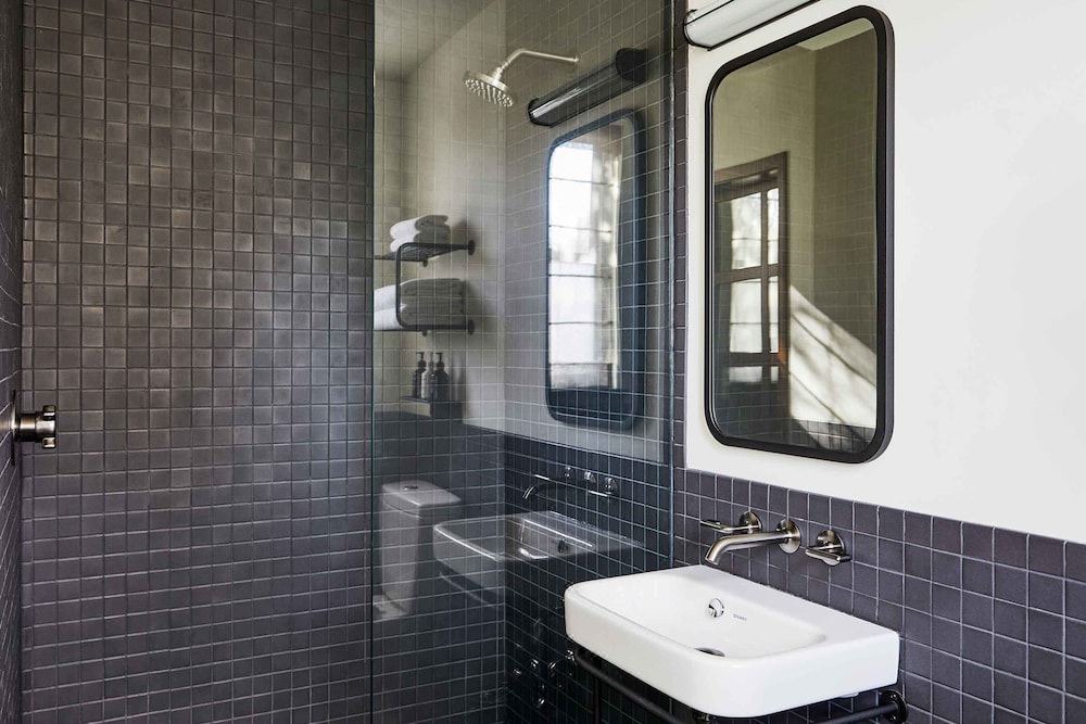 Photo of Bathroom in Old Town Chinatown