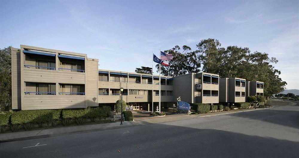 Photo of Buildings in Morro Bay