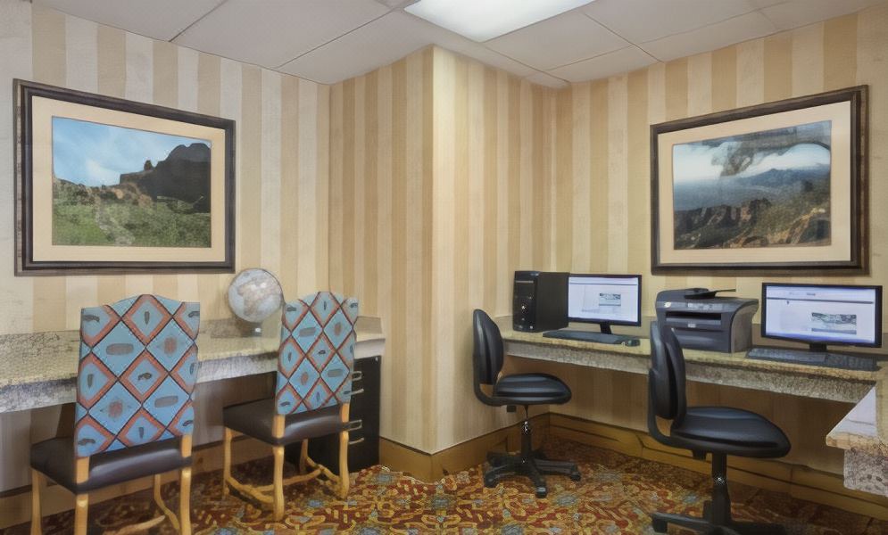 Photo of Livingroom in North Mountain