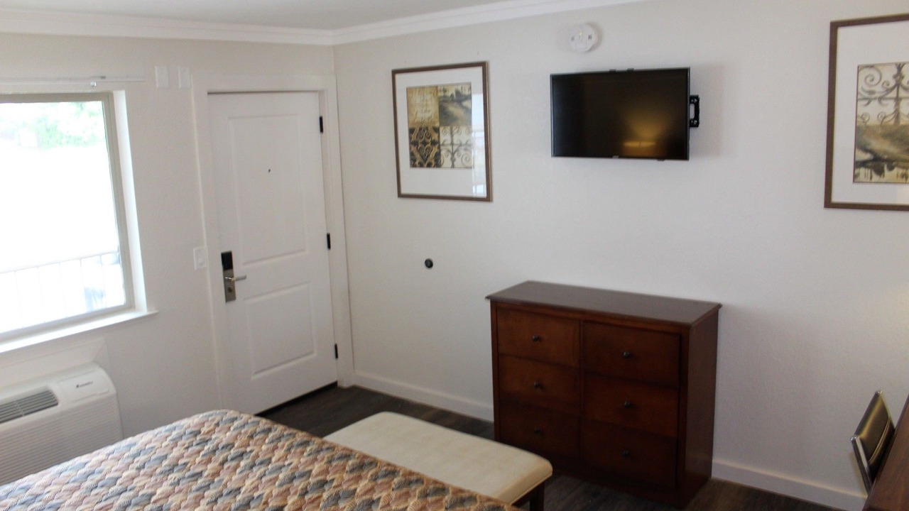 Photo of Bedroom in Redway