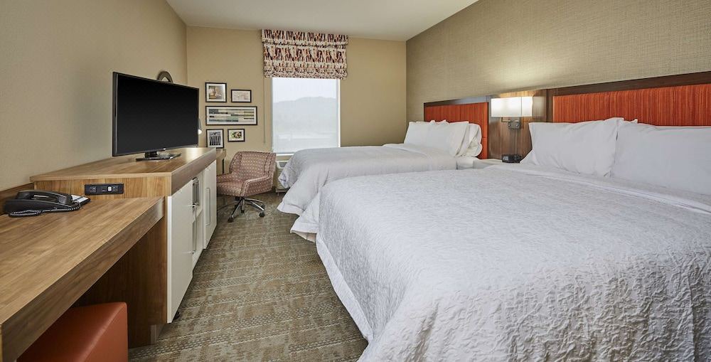 Photo of Bedroom in Roseburg