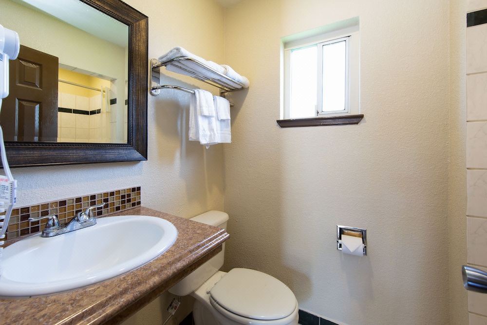 Photo of Bathroom in Merced