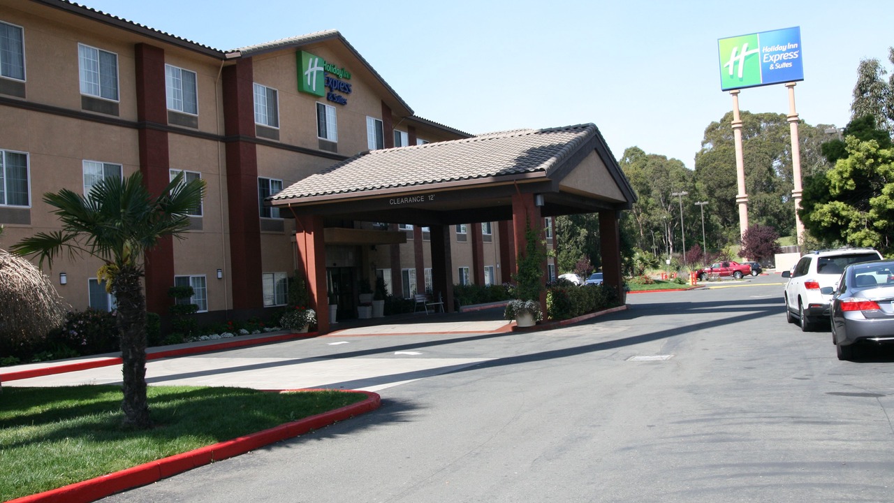 Photo of Buildings in San Pablo