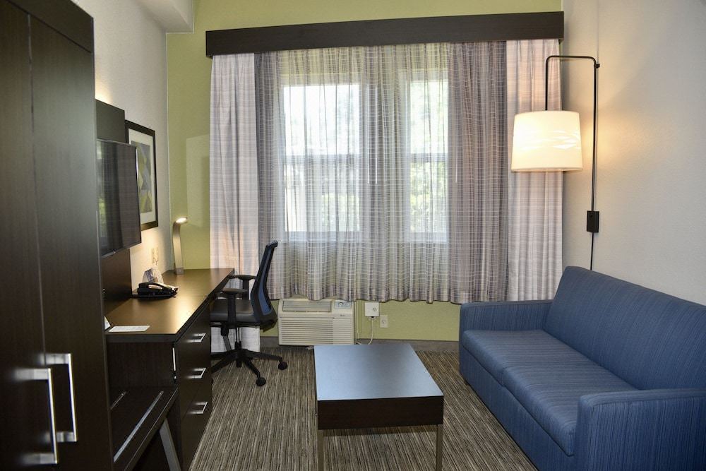 Photo of Livingroom in Windsor